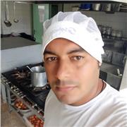 Em regime home office me proponho a dar o melhor de mim pra que o aluno tenha um excelente aprendizado. Gosto muito de ensinar. Também posso ajudar na Alfabetização de alunos. Aulas de Matemática. Desenhos. E também posso dar aulas de culinária